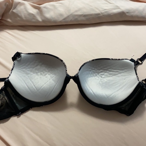 VS Very Sexy Push Up Bra 36D - Picture 5 of 5